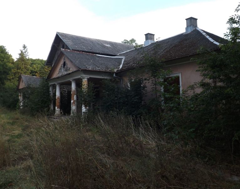 Dwór Zaryszyn przed remontem