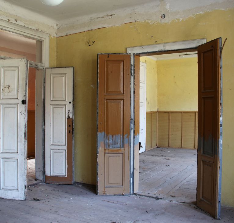 Dwór Zaryszyn przed remontem